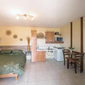  Appartement Vue Panoramique Campagne Pouncho 2 Pers France